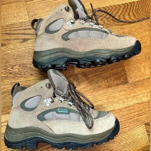 Columbia Hilltop Ridge Hiking Boots